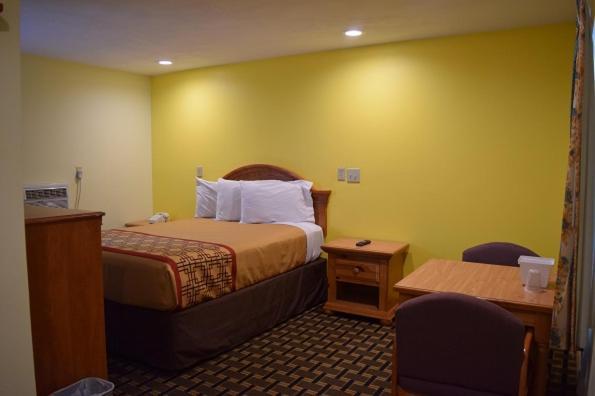 Snelling Motor Inn Mendota Luaran gambar
