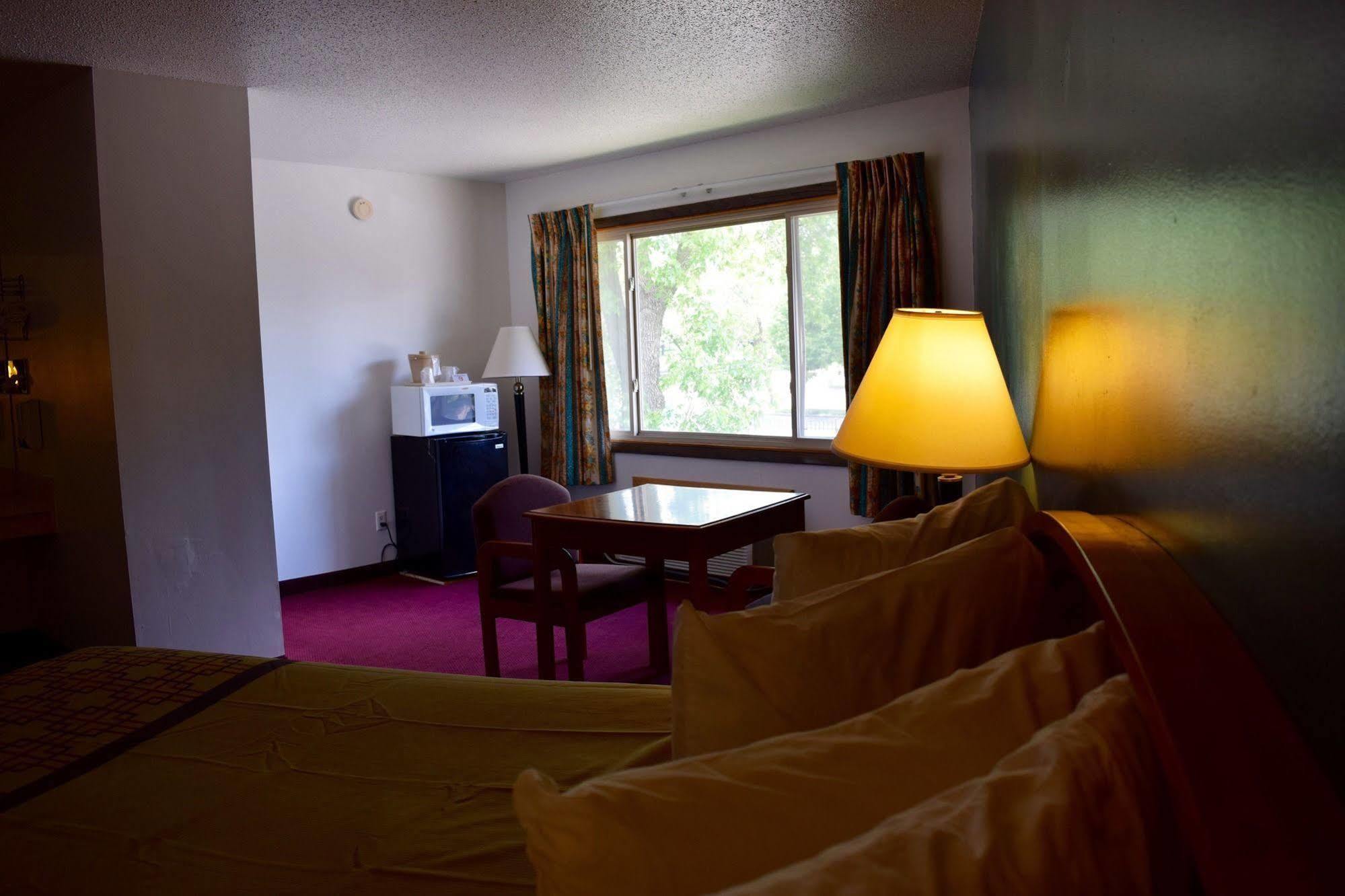 Snelling Motor Inn Mendota Luaran gambar